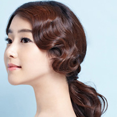 韩式马尾辫的扎法 古典唯美造型风情无限