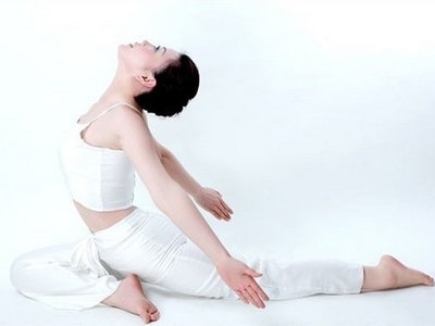 瑜伽瘦腿简单8式 打造名模般美腿