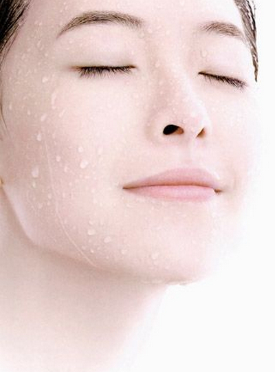 干性皮肤护肤品排行揭秘 教你干性肌肤怎么补水保湿