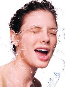 干性皮肤怎么保养 令皮肤保持水润亮泽