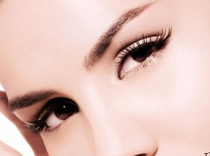 化妆时常见眉形有哪几种 让你桃花朵朵开