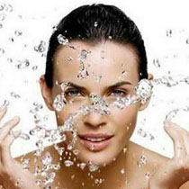爽肤水怎么用 教你爽肤水的用法发挥最大功效