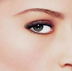 教你怎样自制眼霜 健康配方打造迷人双眼