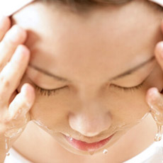 怎样洗脸才能洗干净 让洁肤力迅速提升