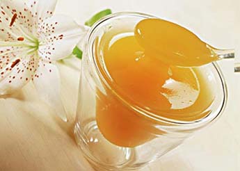 蜂蜜怎样吃能抗衰老 冬季让你轻松养颜还抗衰老