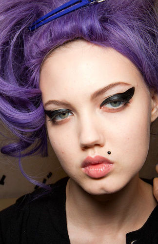 品味2012最新眼线画法如何与妆容搭配