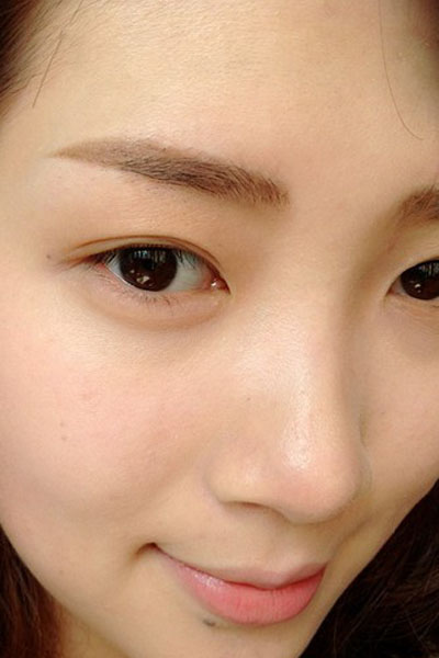 最新韩式新娘妆面图解 塑造精致妆容