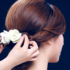 简单的韩式新娘发型步骤图 让你优雅又端庄