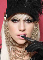 流行歌手Lady Gaga怪异性感写真 造型怪异拍杂志大片