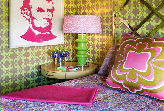 2014最新卧室装修背景墙 精彩夺目的彩色背景卧室欣赏