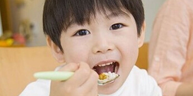 小孩子偏食挑食怎么办 小孩子挑食的危害