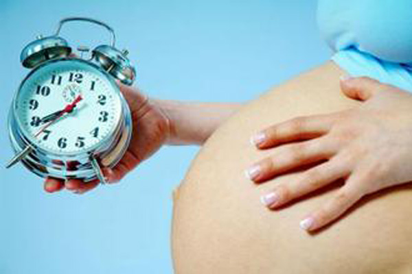 孕产期过了还没生有哪些危害 过了孕产期怎么办