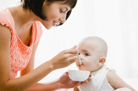宝宝多大能吃盐 不要过早给宝宝饮食加调味剂