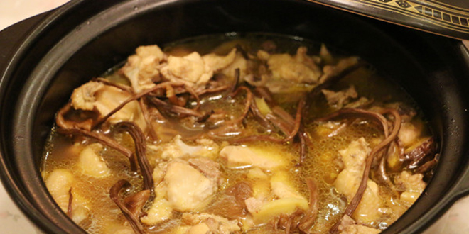 茶树菇煲鸡汤的做法 鸡汤这样做更营养