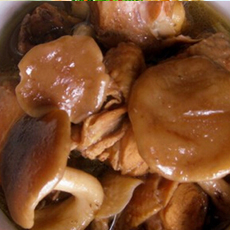 香菇炖鸡的家常做法 营养滋补味道鲜