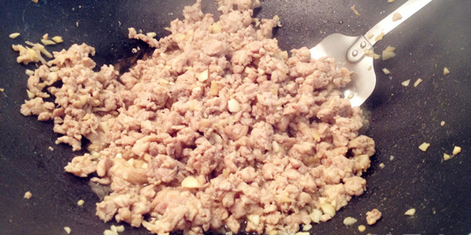 鸡米芽菜的做法 咸香可口令人回味