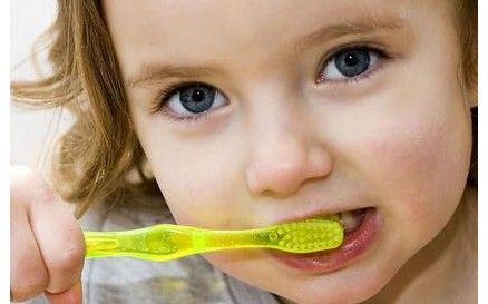 正确的刷牙方法图解 常见的错误刷牙方法