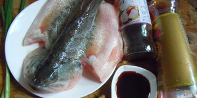 家常清蒸鲈鱼 口感咸鲜的广东名菜