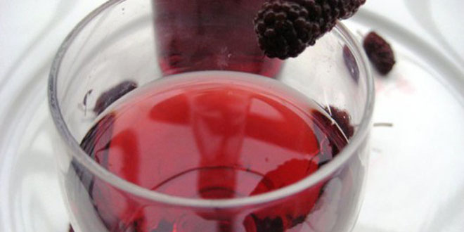 桑葚酒的功效与作用 水果酒中的极品