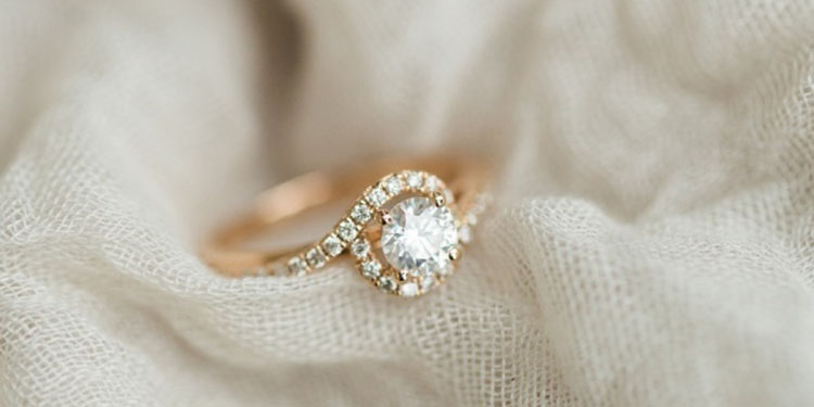 求婚用什么戒指 世界十大婚戒品牌盘点