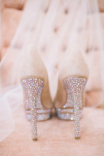 如何挑选婚鞋 令新娘装扮更加完美