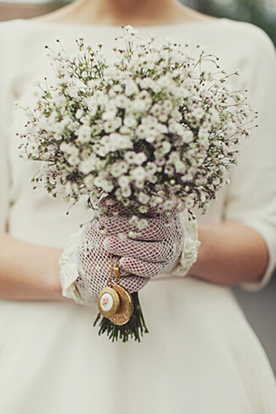 新娘手捧花的搭配技巧 让花束与整体氛围相称