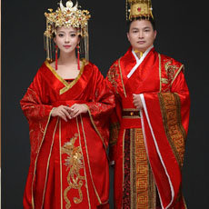 中式婚礼新郎穿什么 不同新娘礼服的和谐搭配