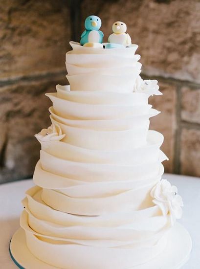 甜蜜婚礼多层蛋糕图片 婚礼蛋糕呈现你们的甜言蜜语