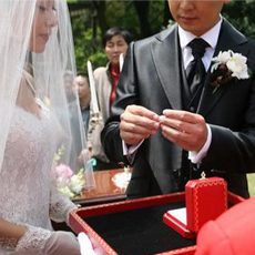 最实用的证婚人婚礼致辞 证婚人专属的婚宴致辞