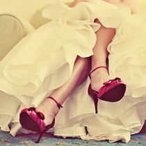 怎样挑选新娘高跟鞋 舒适度与美观相兼容