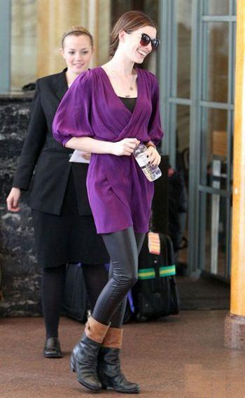 紫色卫衣混搭技巧 时尚达人教你紫色卫衣搭配出活力