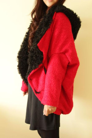 冬季服饰搭配技巧 时髦潮装传递红色正能量