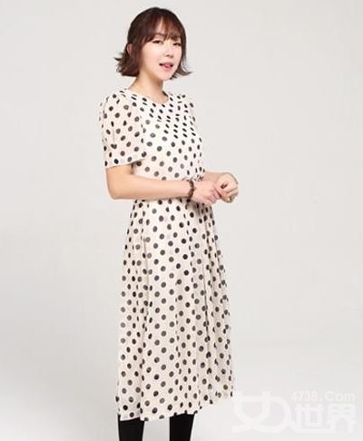 小清新服装搭配穿出甜美风格 韩国氧气美女亲自示范