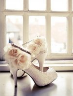 新娘如何选婚鞋 找到适合自己新娘婚鞋展现自我