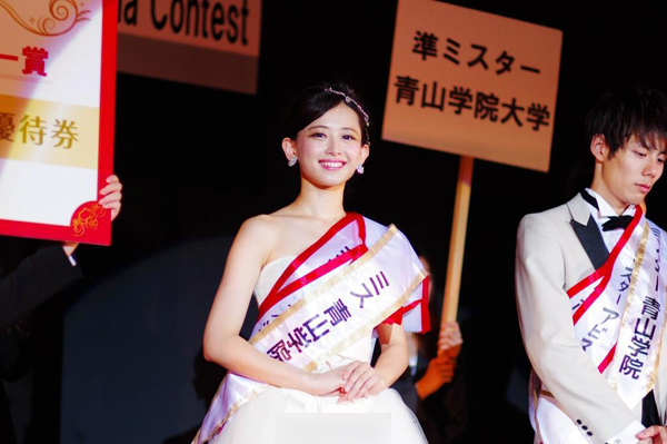 日本大学校花大赛 21岁安倍萌生夺冠私照甜美