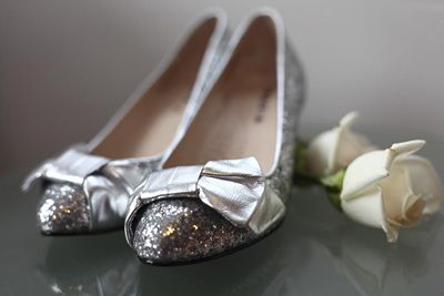 美丽的新娘水晶鞋 造就公主般的时尚婚礼