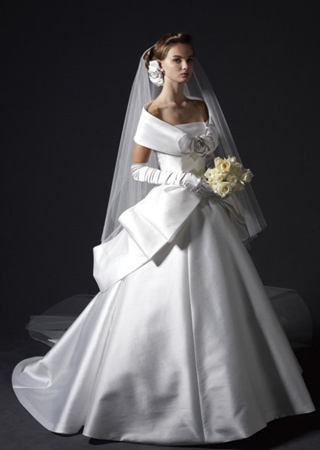 盘点2012新款白色婚纱礼服图片