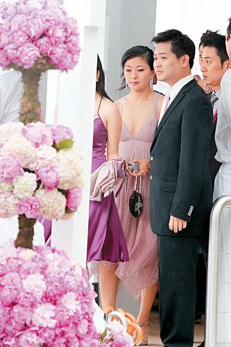 徐子淇与李家诚婚礼耗资7亿港元 豪门盛事震惊全球